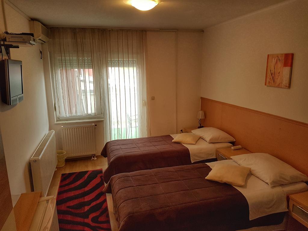 Smjestaj Natalija Hotel Osijek Exterior foto