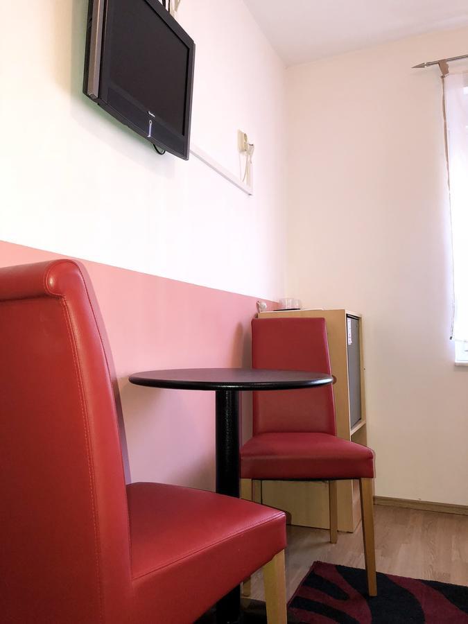 Smjestaj Natalija Hotel Osijek Exterior foto